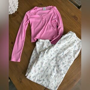 No Boundaries Sweat Pants and Top